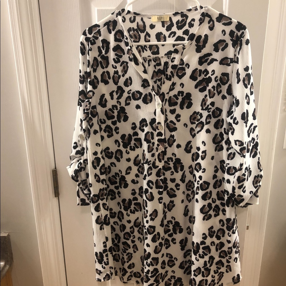 Super cute tunic small NWOT